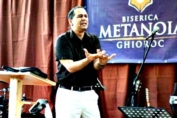 Pastorul Cristian Barbosu s-a retras din Biserica Metanoia
